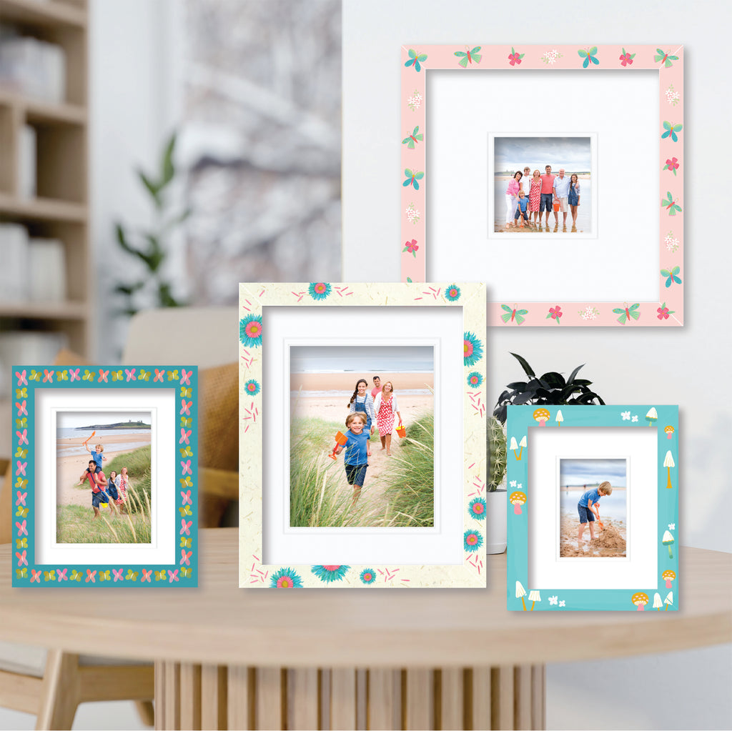 ColorBloom Moments™ - Blooming Butterflies - Set Easel Back/Wall Frame