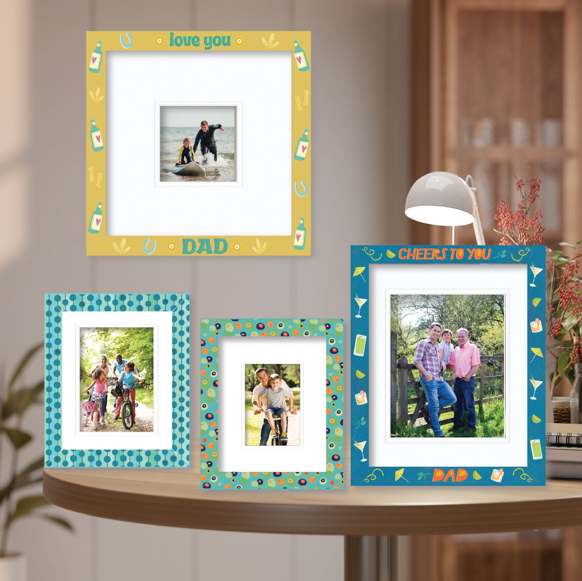 ColorBloom Moments™ - Dads Lounge - Set Easel Back/Wall Frame