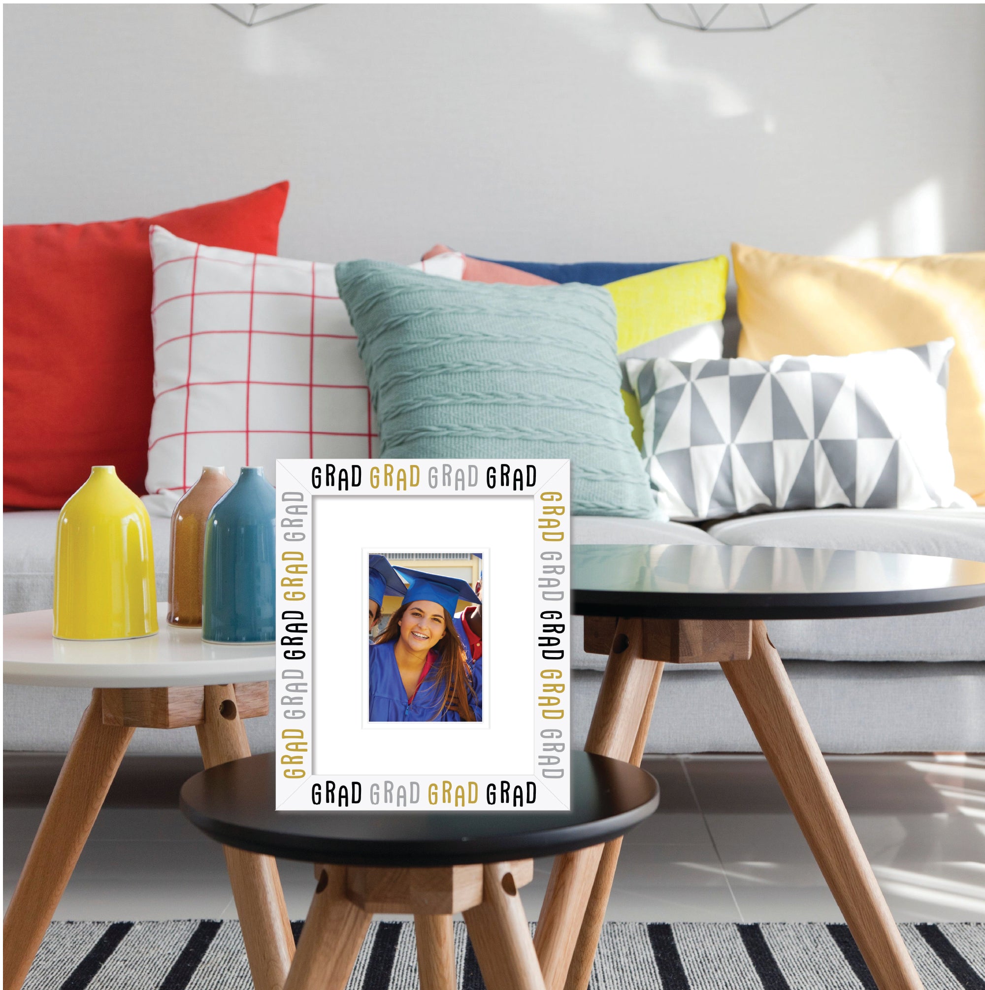 ColorBloom Moments™ - Gold Grad - 8"x10" 1-4"x6" Opening Easel Back/Wall Frame