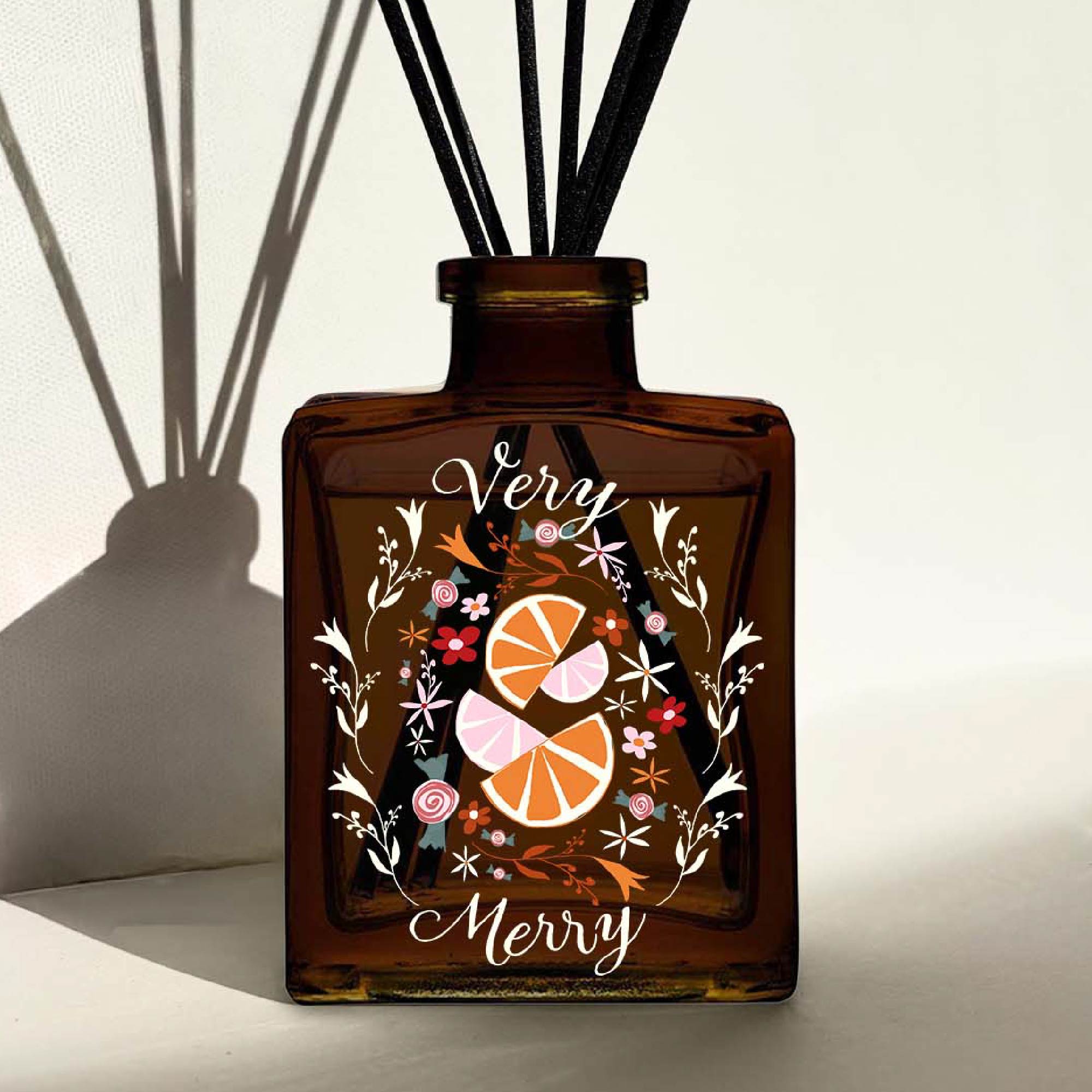 Very Merry - Candied Orange & Cinnamon 5oz Oil Reed Diffuser Set