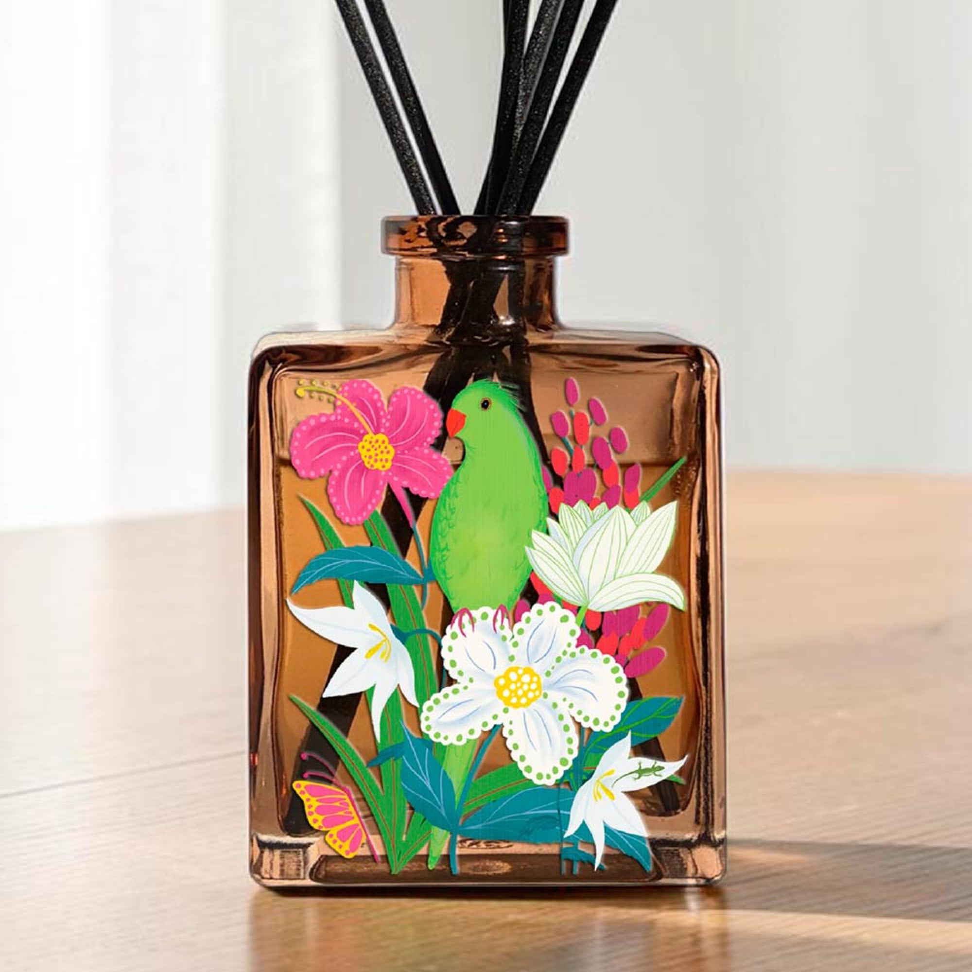 Hawaii - Coconut and Hibiscus 5oz Oil Reed Diffuser Set - Michelle Ingari Parrot Paradise Collection
