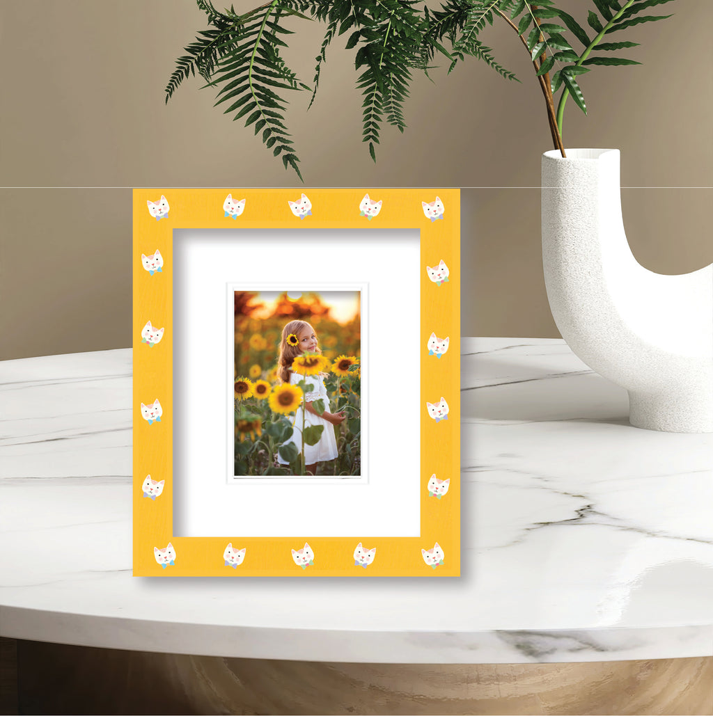 ColorBloom Moments™ - Here Kitty Kitty - 8"x10" 1-4"x6" Opening Easel Back/Wall Frame