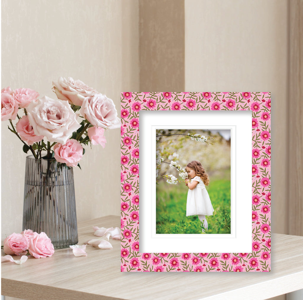 ColorBloom Moments™ - Mom's Floral - 8"x10" 1-5"x7" Opening Easel Back/Wall Frame
